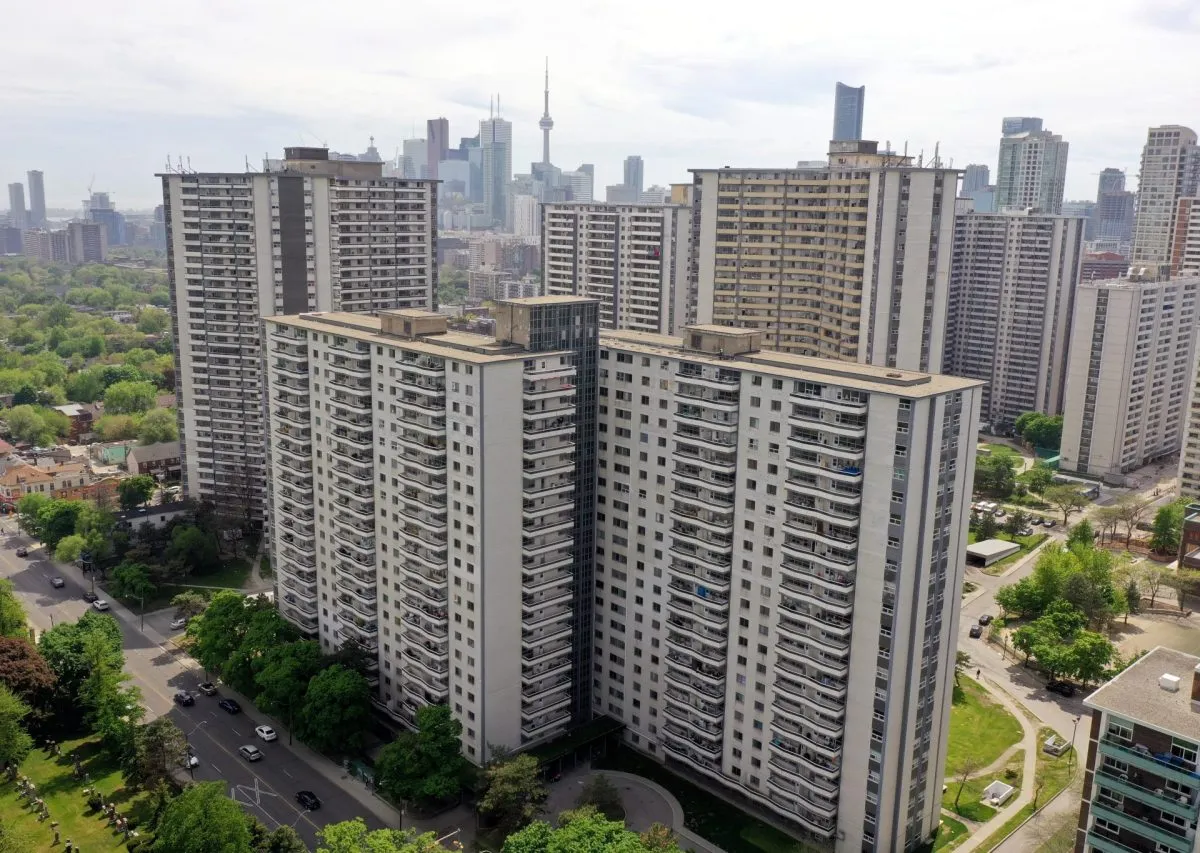 Multifamily Apartment Complex Roofing